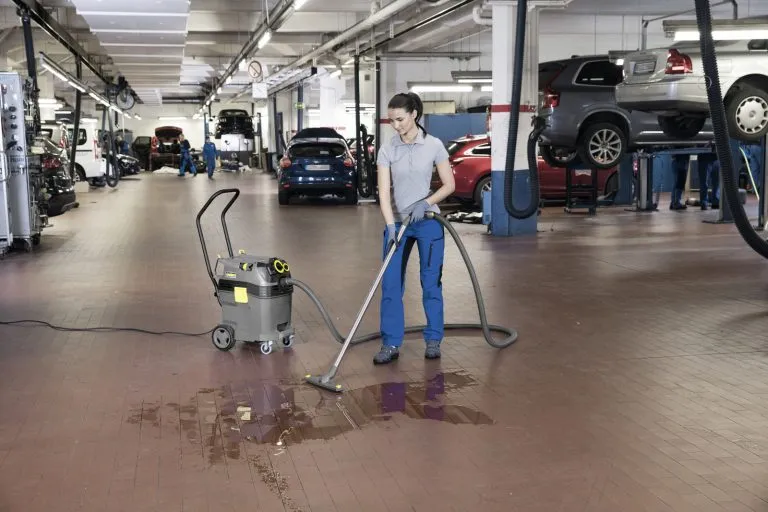 Industrial Vacuums