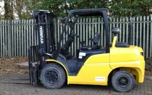 Used HYUNDAI 35D-9 Diesel Forklift