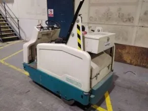 Used TENNANT 6200 Sweeper