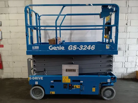 Genie GS-3246 Scissor Lift