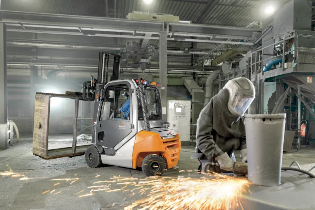 STILL RX70 (2.0-3.5T) diesel or LPG forklift