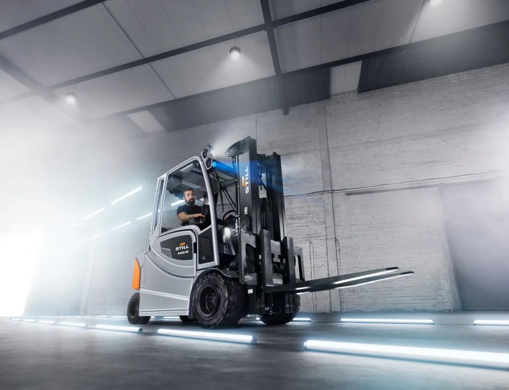 STILL RX60 electric forklift