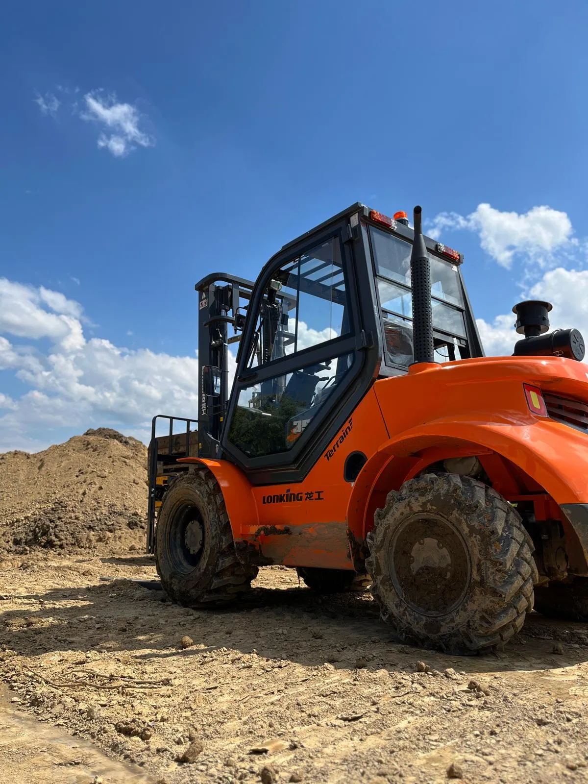 Lonking Rough Terrain diesel or LPG forklift