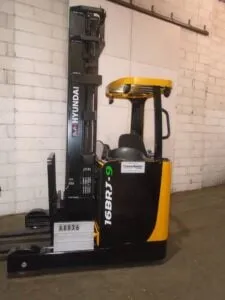 Used HYUNDAI 16BRJ-9 Reach Truck
