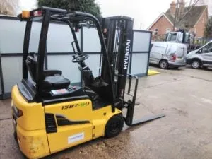 Used HYUNDAI 15BT-9U Electric Forklift