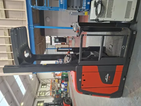 LINDE V10 Order Pickers & VNA Equipment