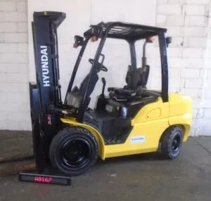 Used HYUNDAI 33D-9 Diesel Forklift