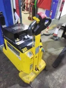 Used MASTER MOVER MT400+ Tugger Train