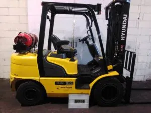 HYUNDAI 33L-7A LP Gas Forklift