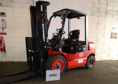 EP EFL 302 Electric Forklift