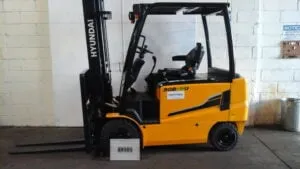 2021 HYUNDAI 30B-9U
