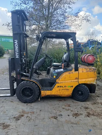 HYUNDAI 35LN-9A LP Gas Forklift