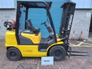 HYUNDAI 25L-7A LP Gas Forklift