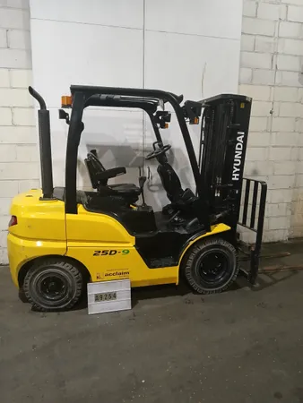 HYUNDAI 25D-9 Diesel Forklift